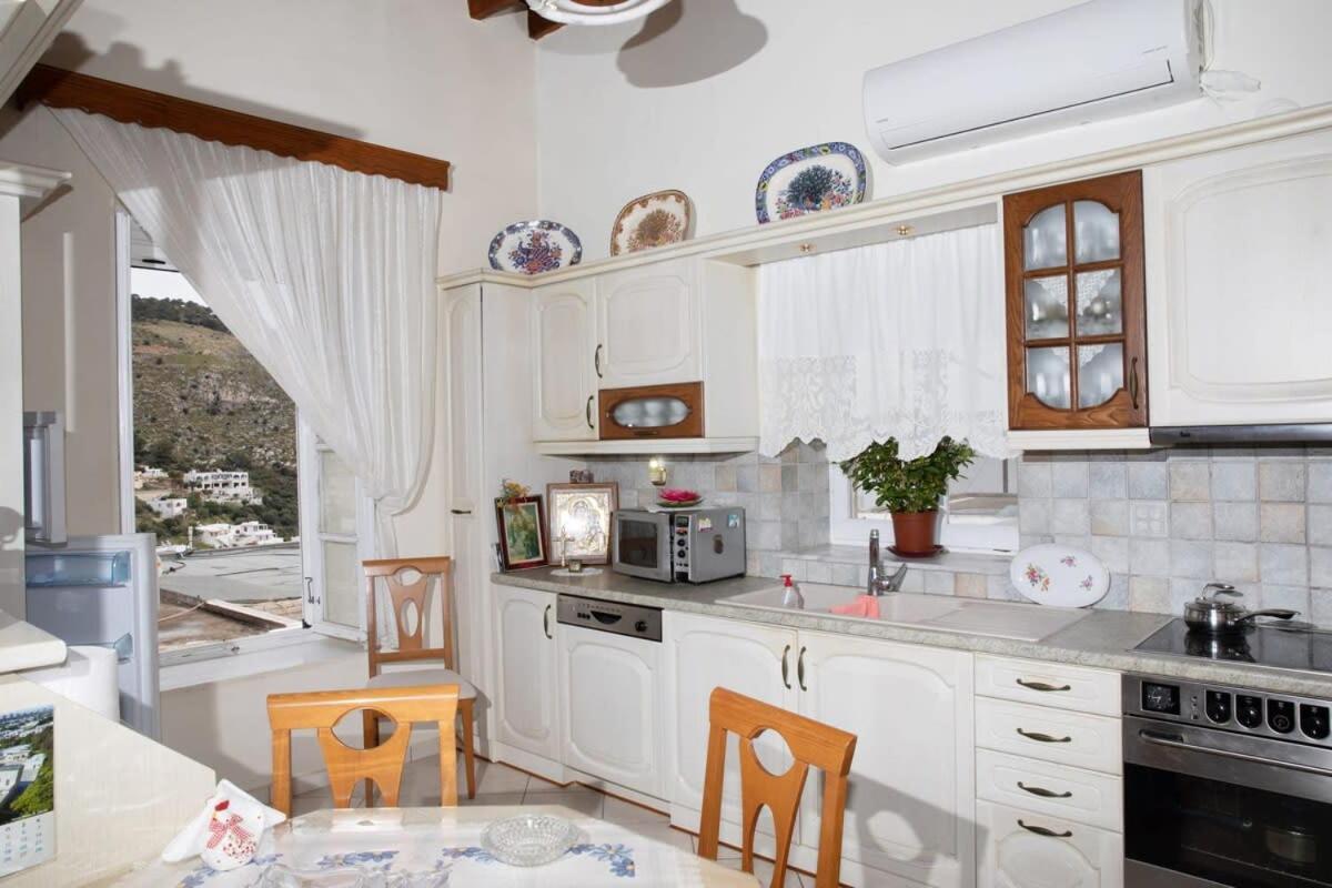 Neoclassical Splendor Unique Experience In Leros Panteli 外观 照片
