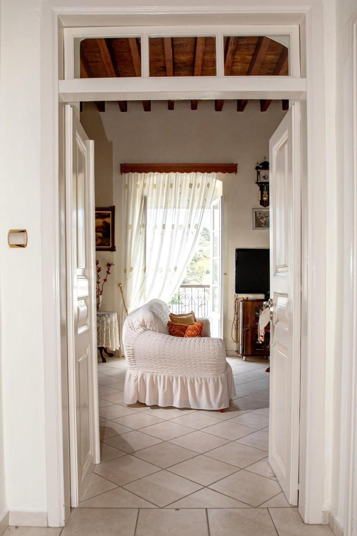 Neoclassical Splendor Unique Experience In Leros Panteli 外观 照片